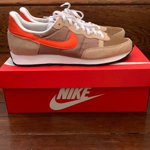 Nike Challenger OG mens size 10.5 in dark driftwood/orange/hemp-white with box